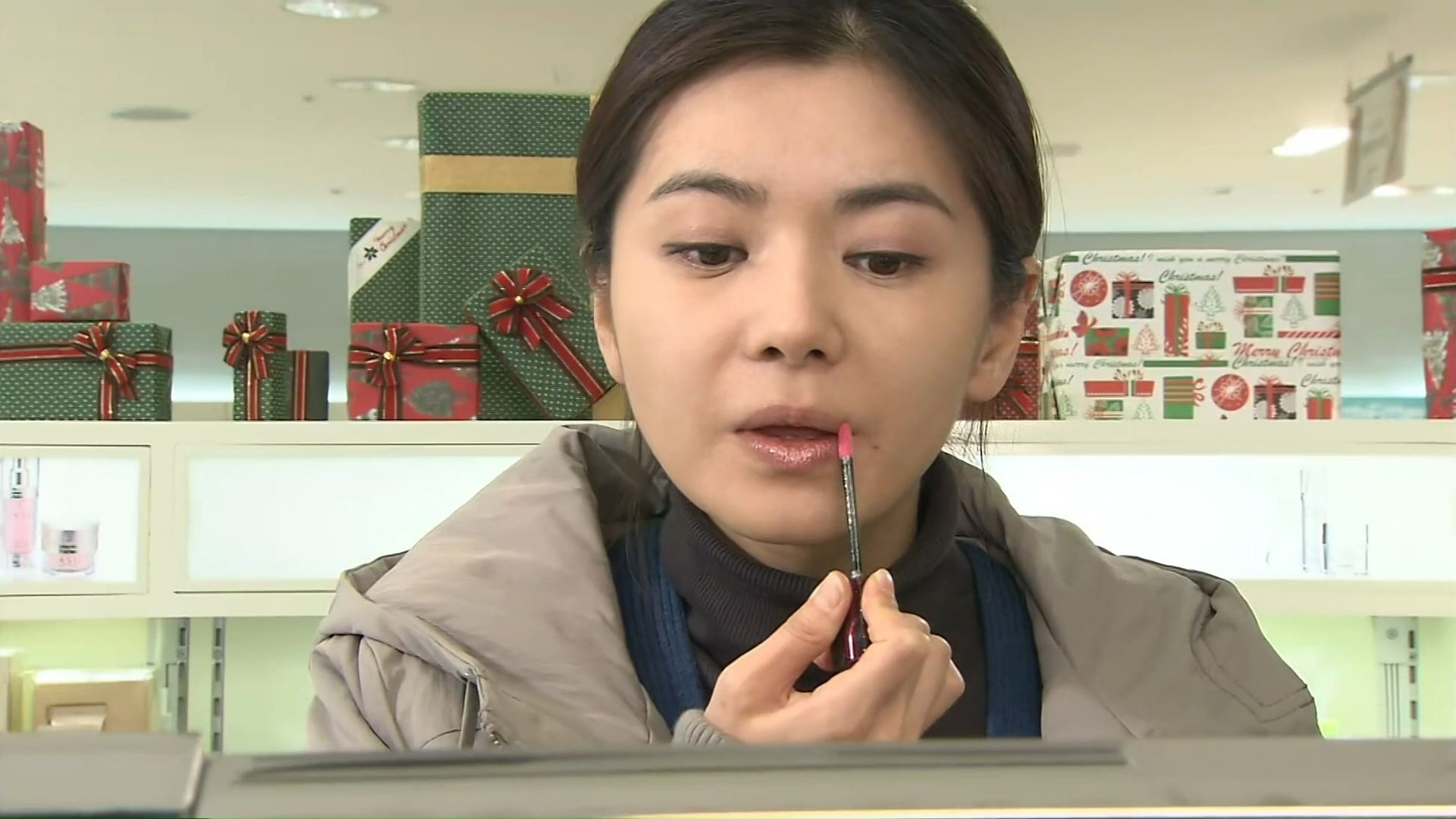包含妻子的诱惑剧情简介的词条