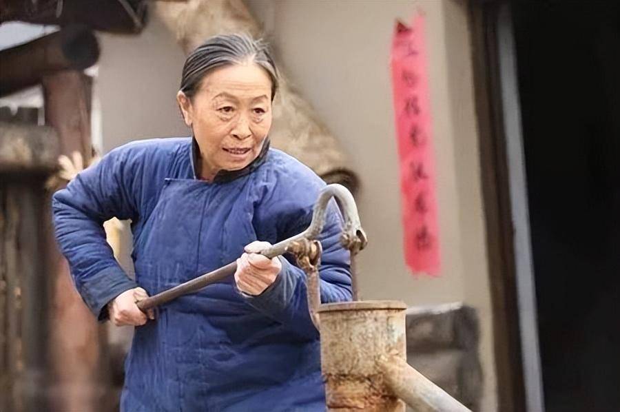 母亲的战争全集,母亲的战争全集解说