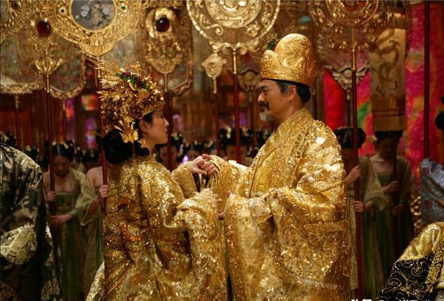 满城尽带黄金甲剧情介绍,满城尽带黄金甲 演员表