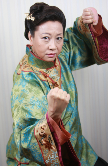 电影功夫咏春,电影功夫咏春 赌输了钱 竟拿五枚出气